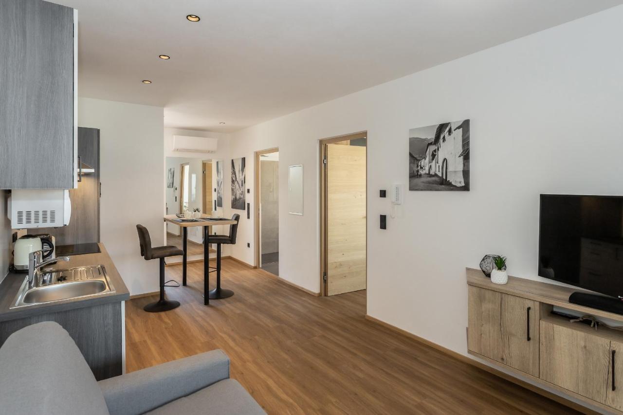 Justina 7 Apartments San Paolo  ภายนอก รูปภาพ